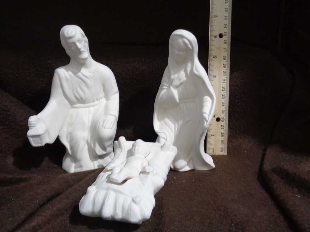 C644 - Ceramic Bisque 18 Piece Large Riverview Nativity Set - Ready to Paint