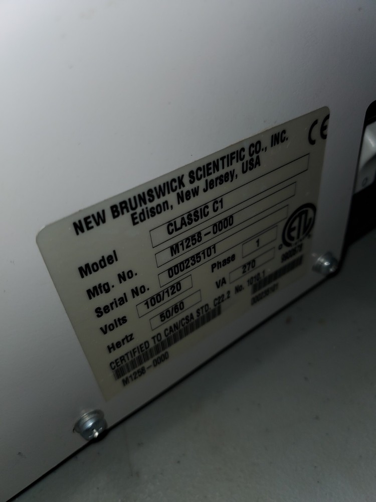 New Brunswick Scientific C2 Platform Shaker