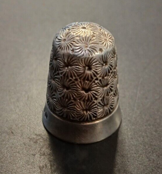 Silver Thimble by Turner Brothers 1900 8 grams