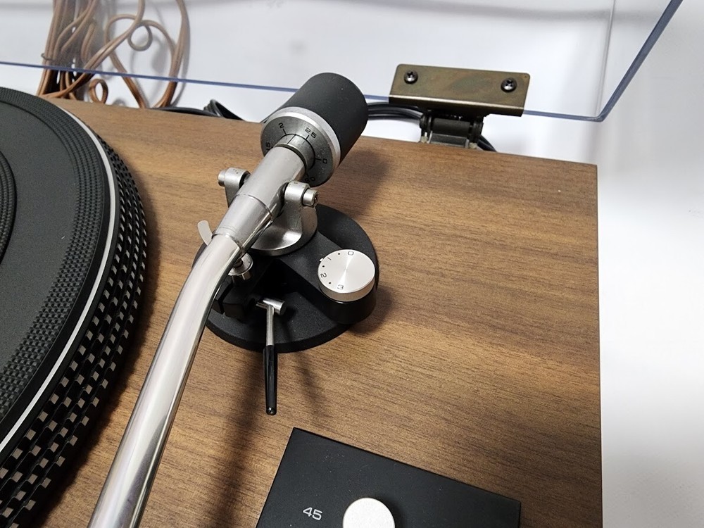 Yamaha YP-511 Direct Drive Record Player Turntable