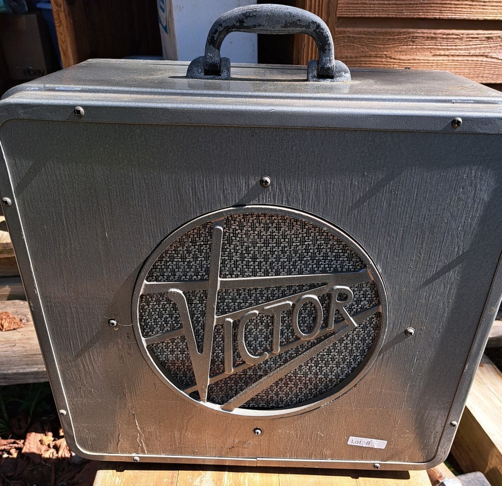 Vintage Victor Speaker & Projector Set