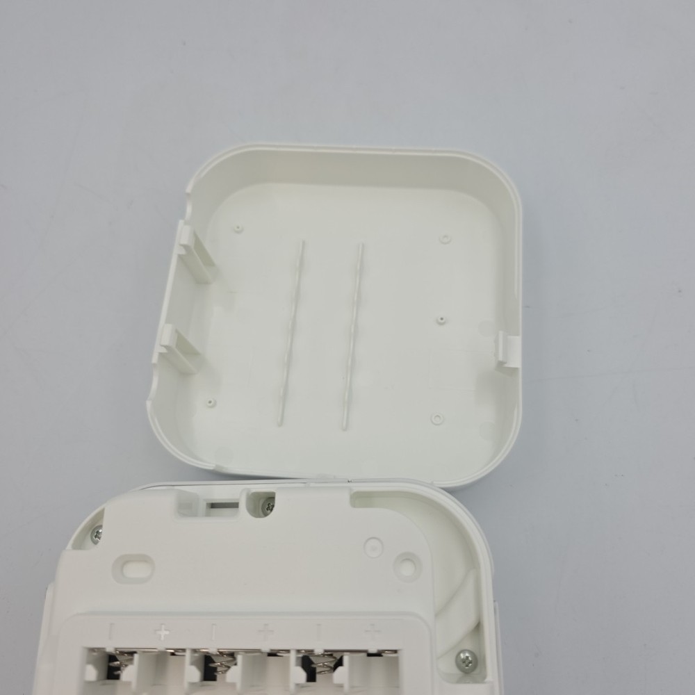 Brother P-Touch PT-P300BT Cube Smartphone Bluetooth Wireless TESTED