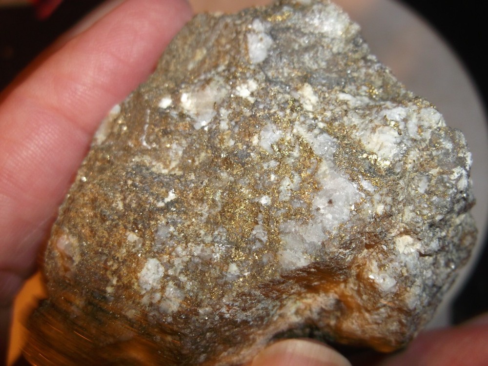 gold silver copper ore, 213 grams samples ,ore high grade .