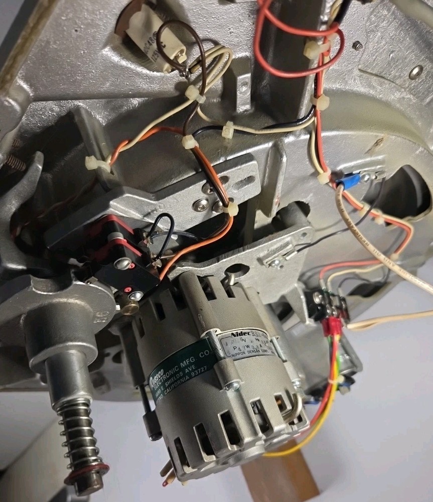 Russco Studio-Pro Model B Turntable 33 45 Professional Working