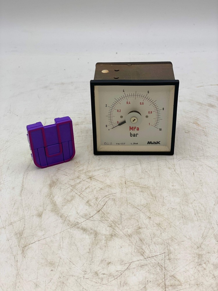 MAK LSP96 0-10 Bar Panel Meter (Used)