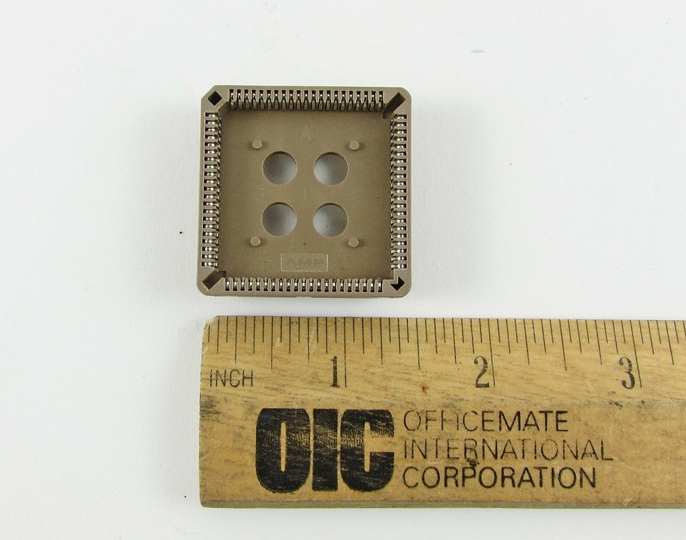 AMP 822473-7 Connector PLCC Socket 84 Position Through Hole - 16 pcs