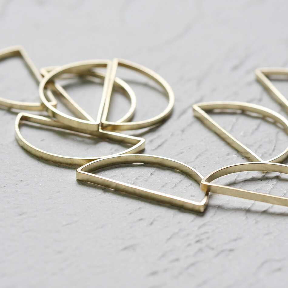 12 Pieces Raw Brass Half Circle Link-Crescent-Geometry-Moon-Frame (CW-4282C)
