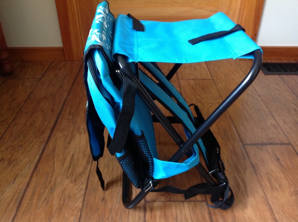 NEW Stalwart Folding Stool and Backpack Combo - Blue