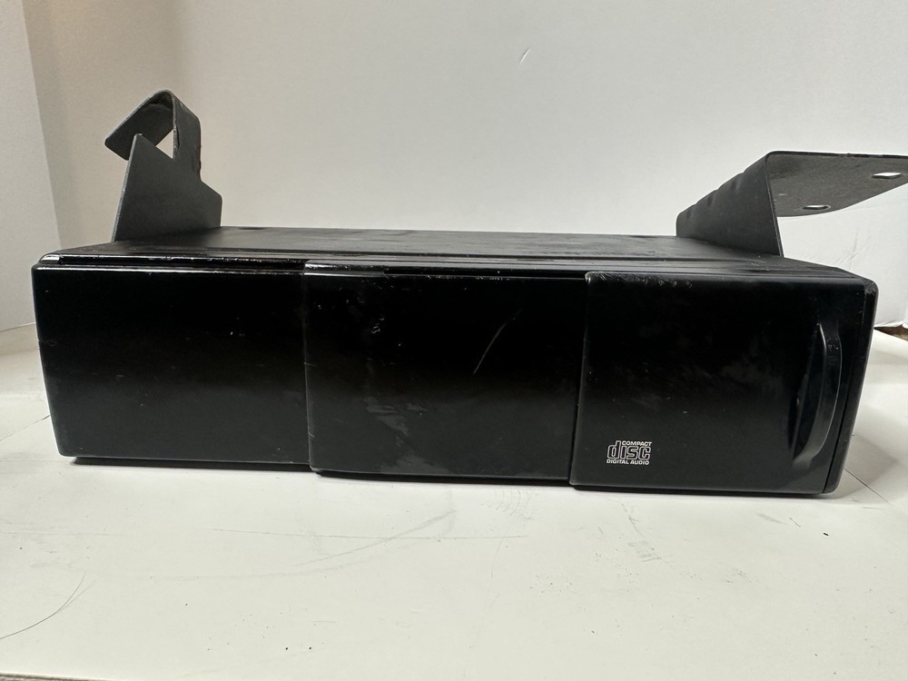 SAAB 6 Disc Cd Changer - Designed For 9-5 Models