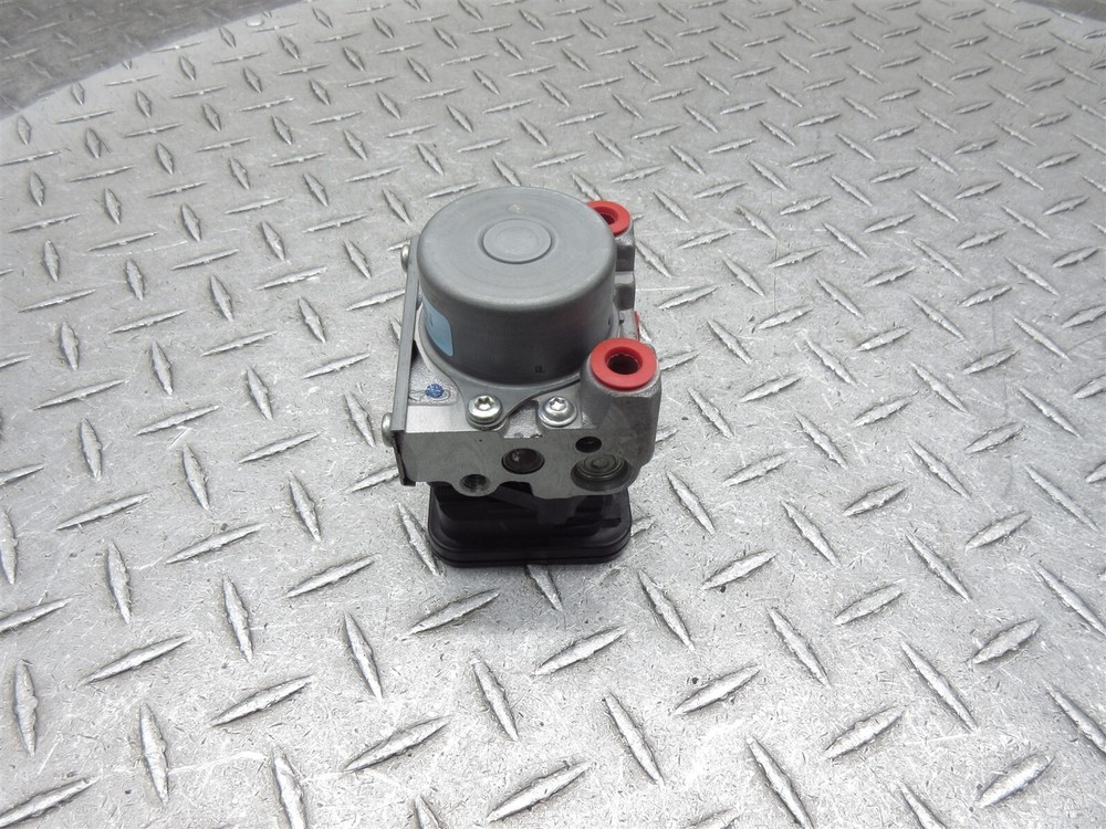 2014 14-16 Honda CBR650F Abs Brake Pump Module Control