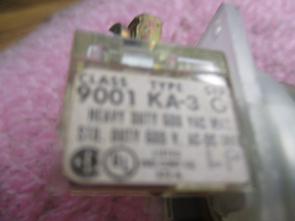 Square D Class: 9001 Class, Type KA-3 Contact Block with Pusch Button Switch