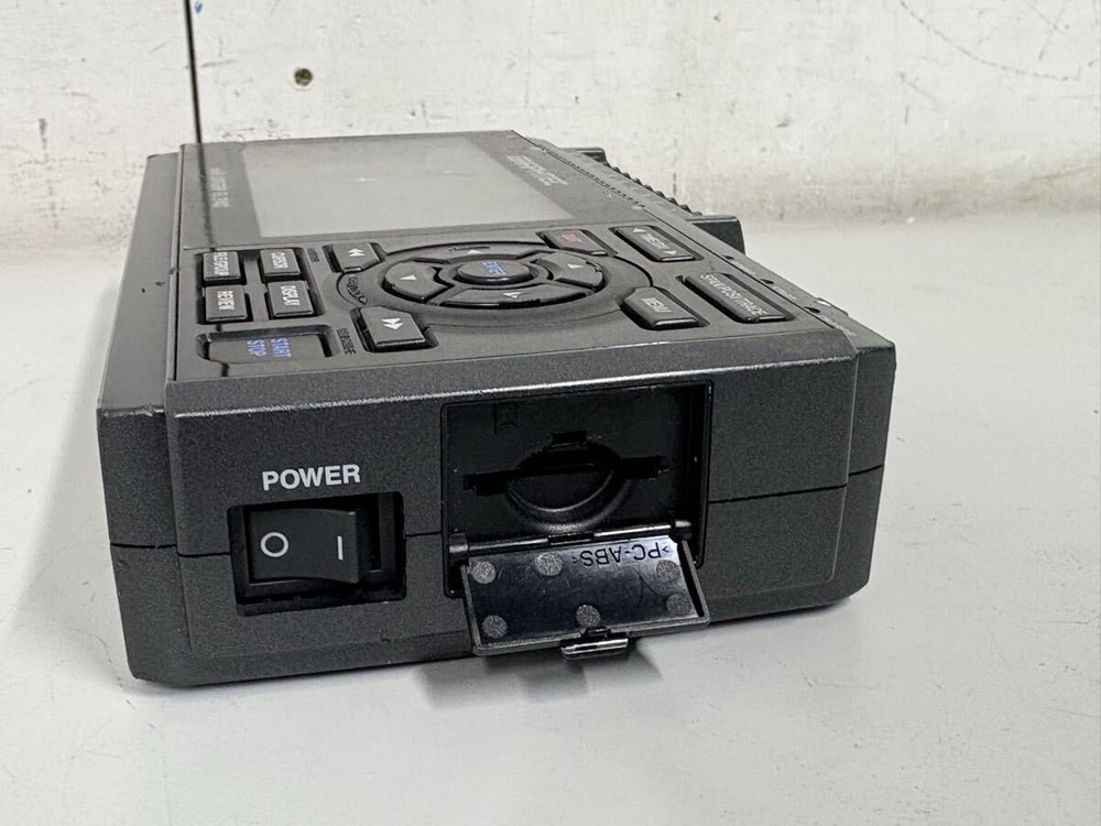 GRAPHTEC midi LOGGER GL240 Isolated Multi-Channel Data Logger Operation Tested