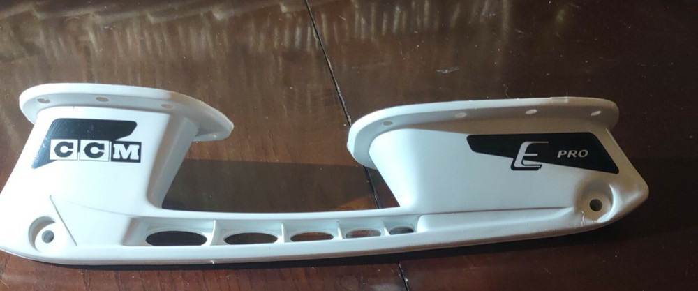 CCM E-blade Pro Holder Right Size 10 EU 255 Skate Blade Holder-NEW-SHIP 24 HRS