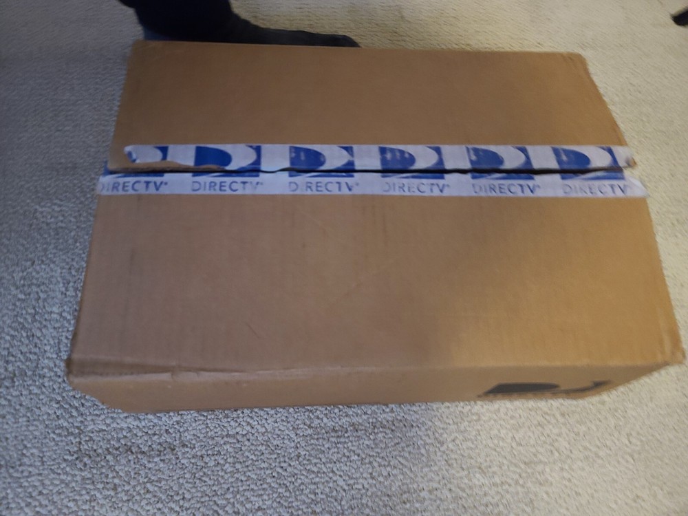DirecTV Satellite Receiver Model D10-300 - W/Remote & Power Cord