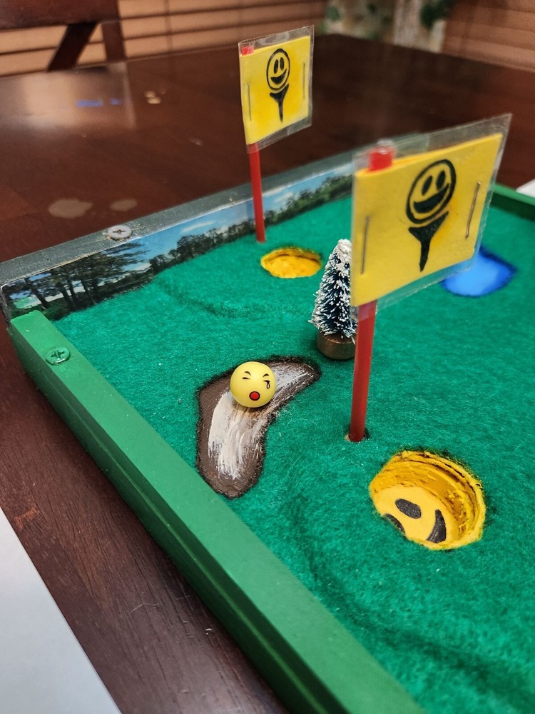 Cornhole Miniature Golf Putting Family Game