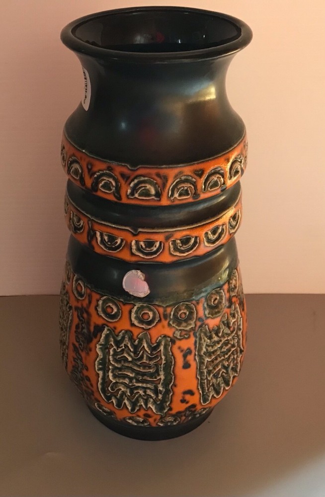 UEBELACKER KERAMIK. MODEL 1400/30 VASE