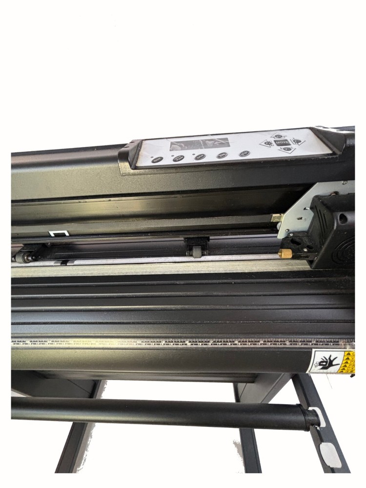 KI-720 Vinyl/Plotter Cutting Machine Never Used