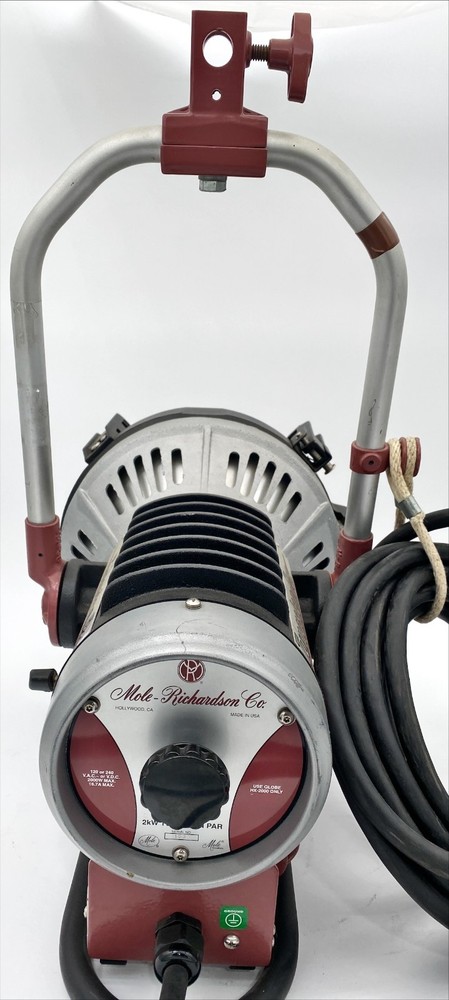 Mole-Richardson 6731 2000w Tungsten Variable Focus PAR Light