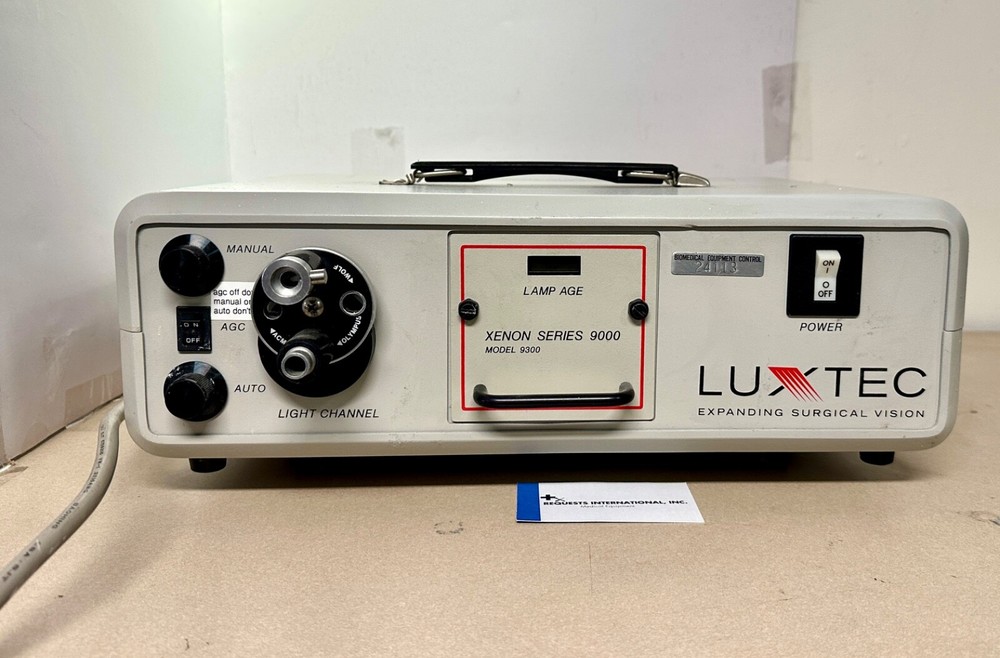 Luxtec Mod. 9300 Light Source