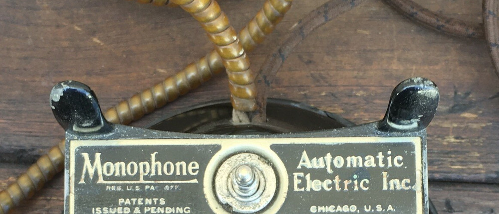 Monophone no dial Automatic Electric Company with working Ringer Box set.