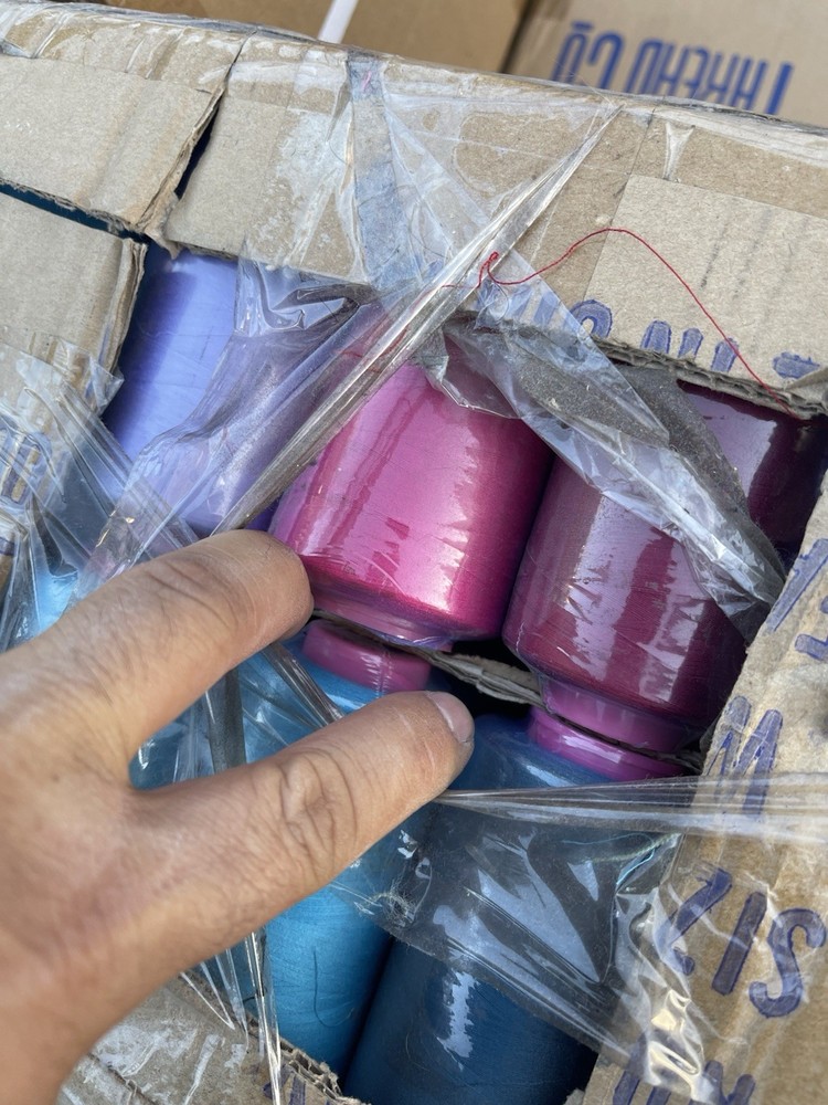 polyester thread lot sewing machine 27000 Cones