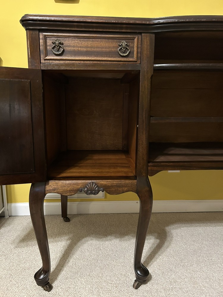 1930s Vintage Antique Solid Walnut Queen Anne Style Buffet Sideboard