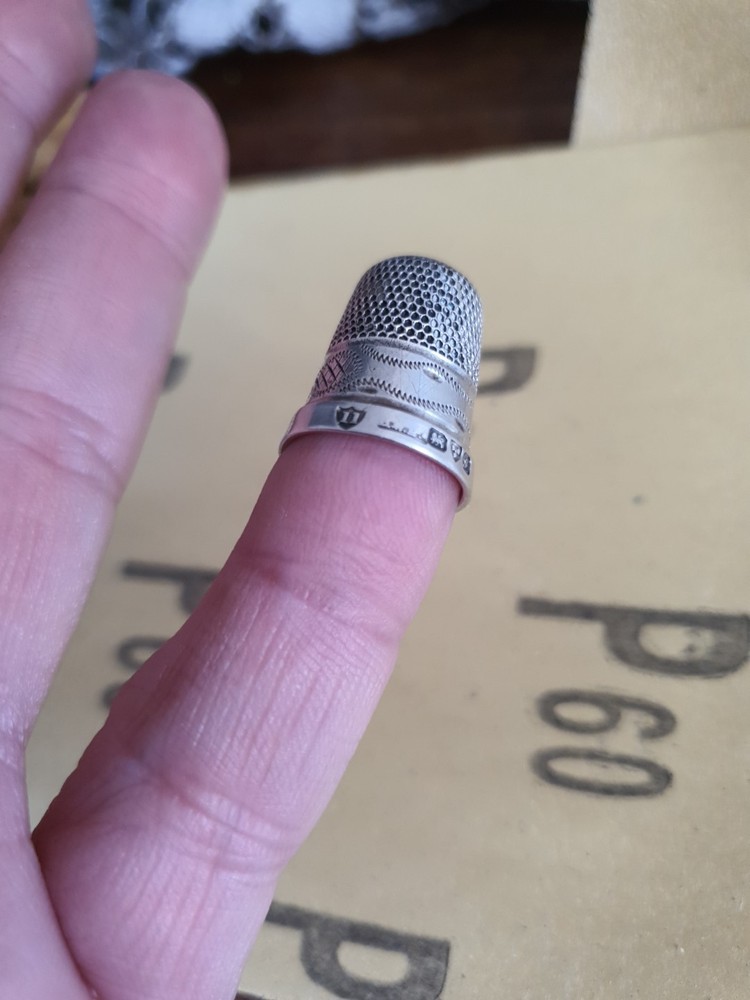 Antique Solid Sterling Silver Thimble; Chester 1907 Size 11