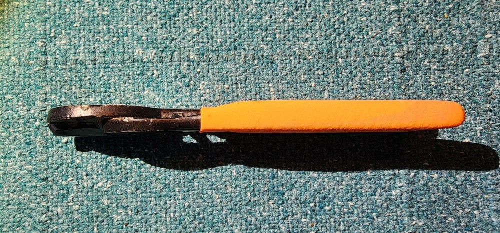 Grand Rapids Industrial Products (GRIP) High Leverage Cable Cutter - Orange!
