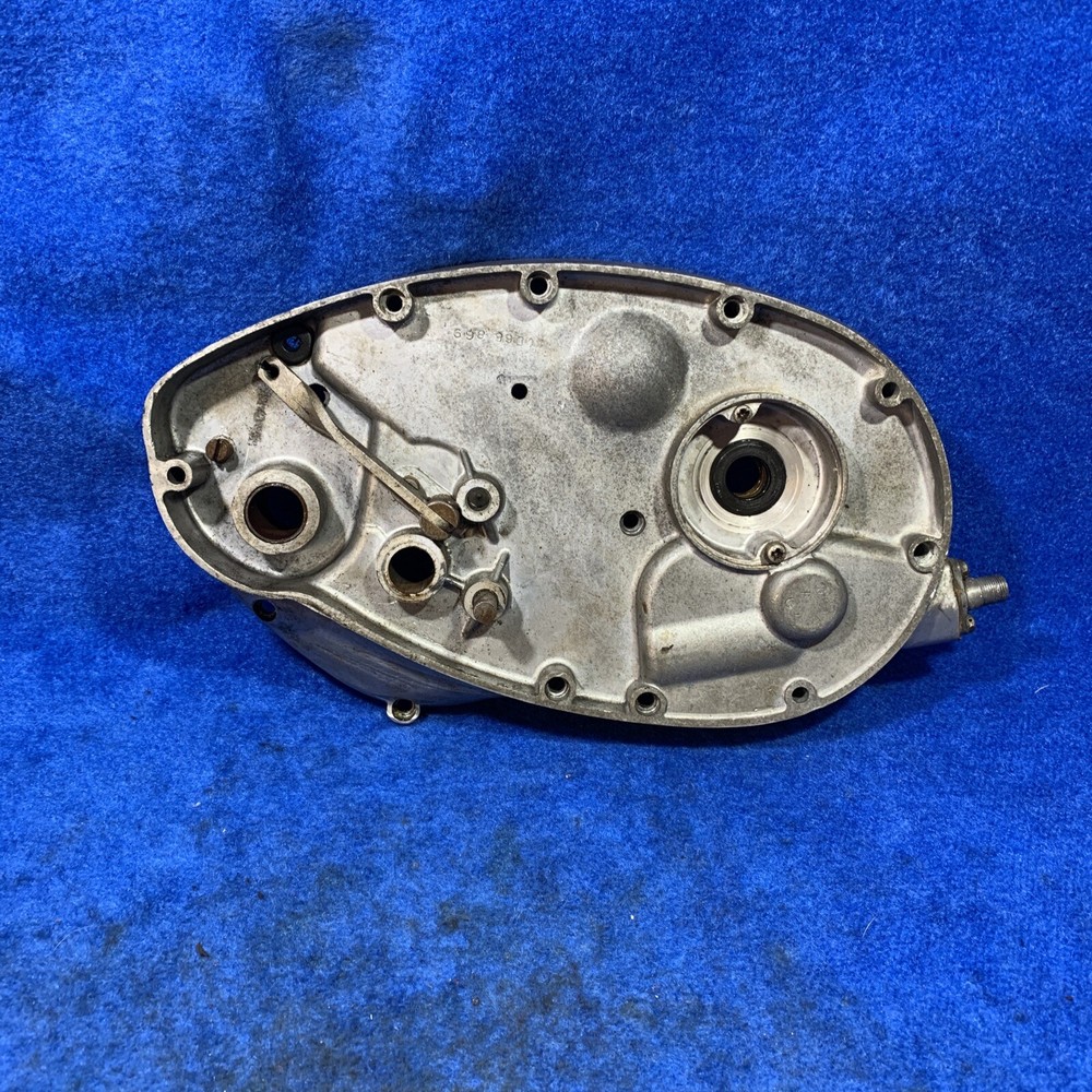 bsa a65 thunderbolt 1968 Inner Timing Case 68-869