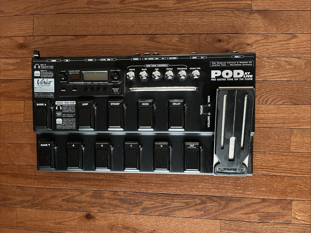 Line 6 POD XT LIVE Multi-Effects Guitar Pedal Digital Processor w/ Case