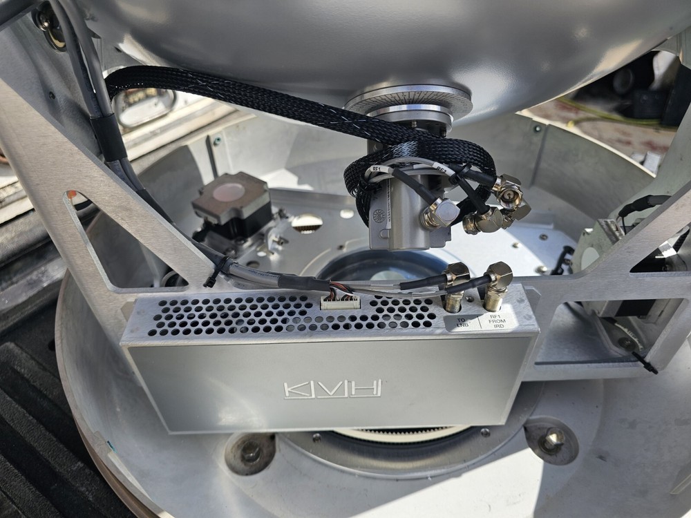 kvh tracvision 5 18"