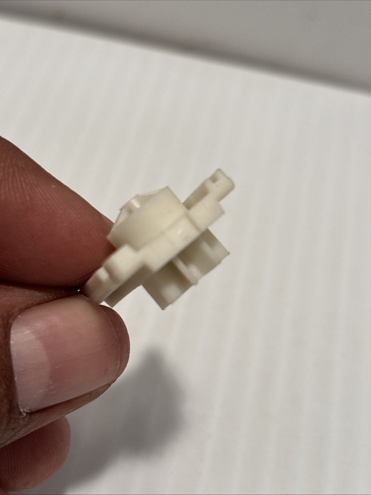 FPS-800 CONNECTOR PIN TERMINAL RUNWAY White