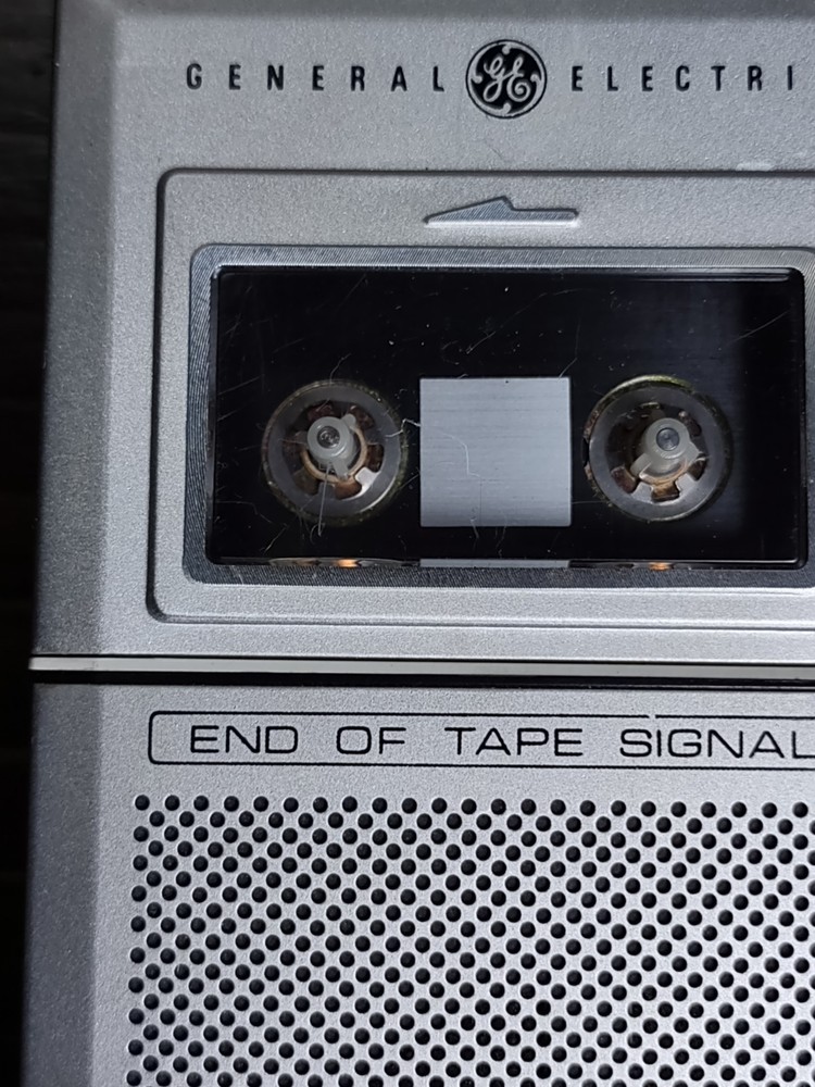 General Electric Micro 2 Cassette Recorder Model 3-5333B