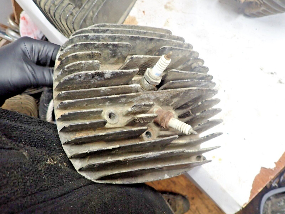 Suzuki PE Cylinder Head