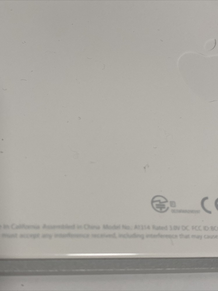 Apple Wireless Bluetooth Magic Keyboard Model No. A1314 - Tested, Working Silver