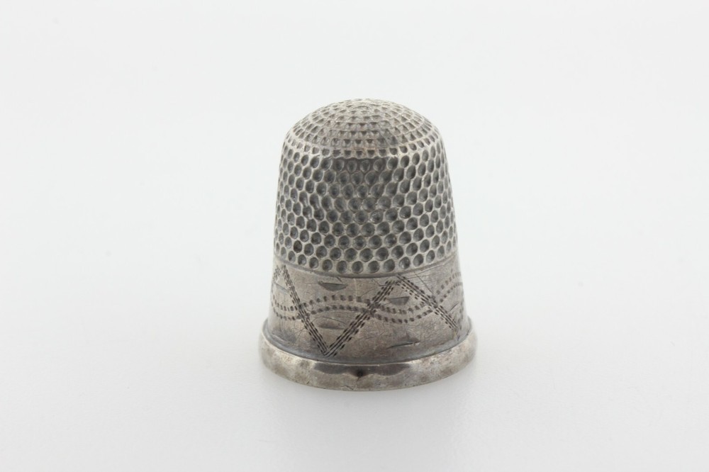 Vintage Sterling Silver 925 Carinated Design Sewing Thimble