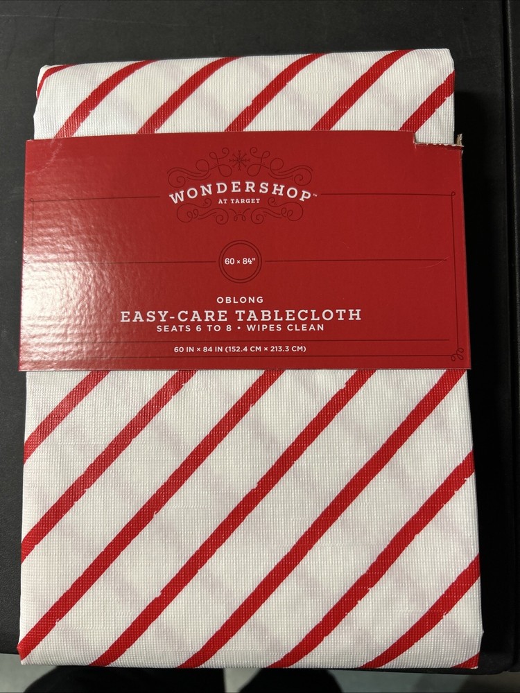Christmas Oblong Tablecloth 60 × 84" Red & White