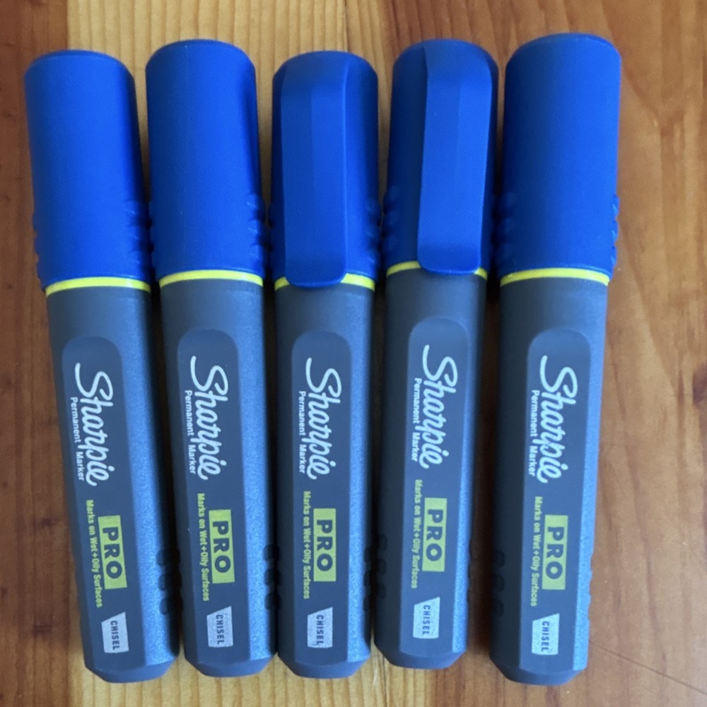 Sharpie PRO Permanent Markers Chisel Tip Blue 5 Pack