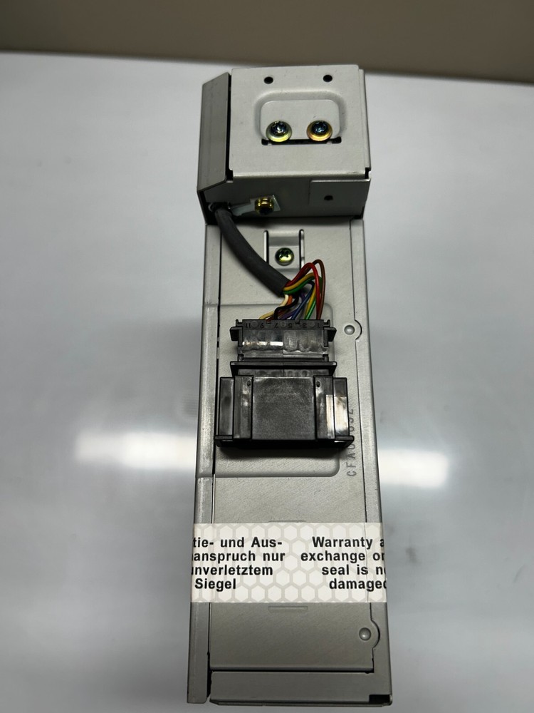 GENUINE AUDI A3, A4 CD CHANGER 8E0035111D