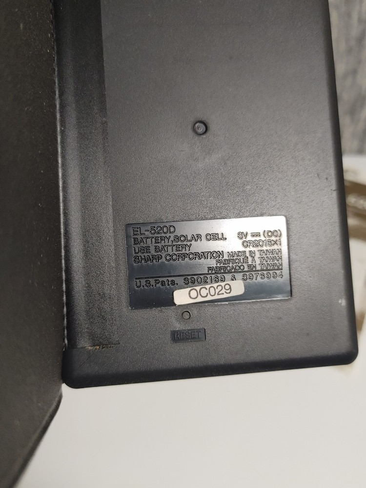 Vintage Scientific Calculator Sharp EL-520D