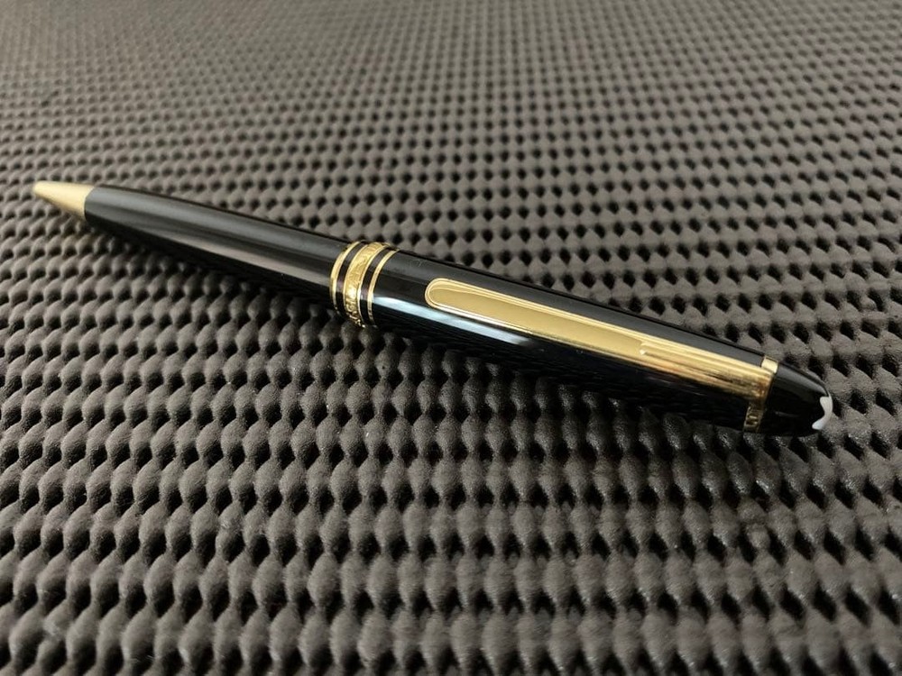 Montblanc ballpoint pen #946ef5