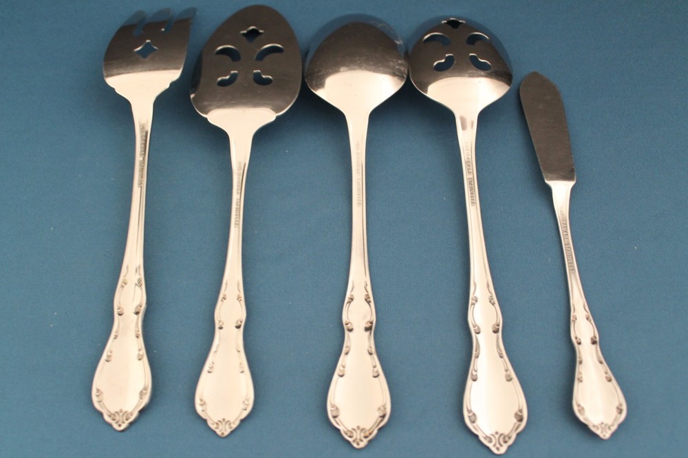 Oneida WHITTIER Serving (5pc Set) Tablespoon Fork Pierced Oneidaware Stainless