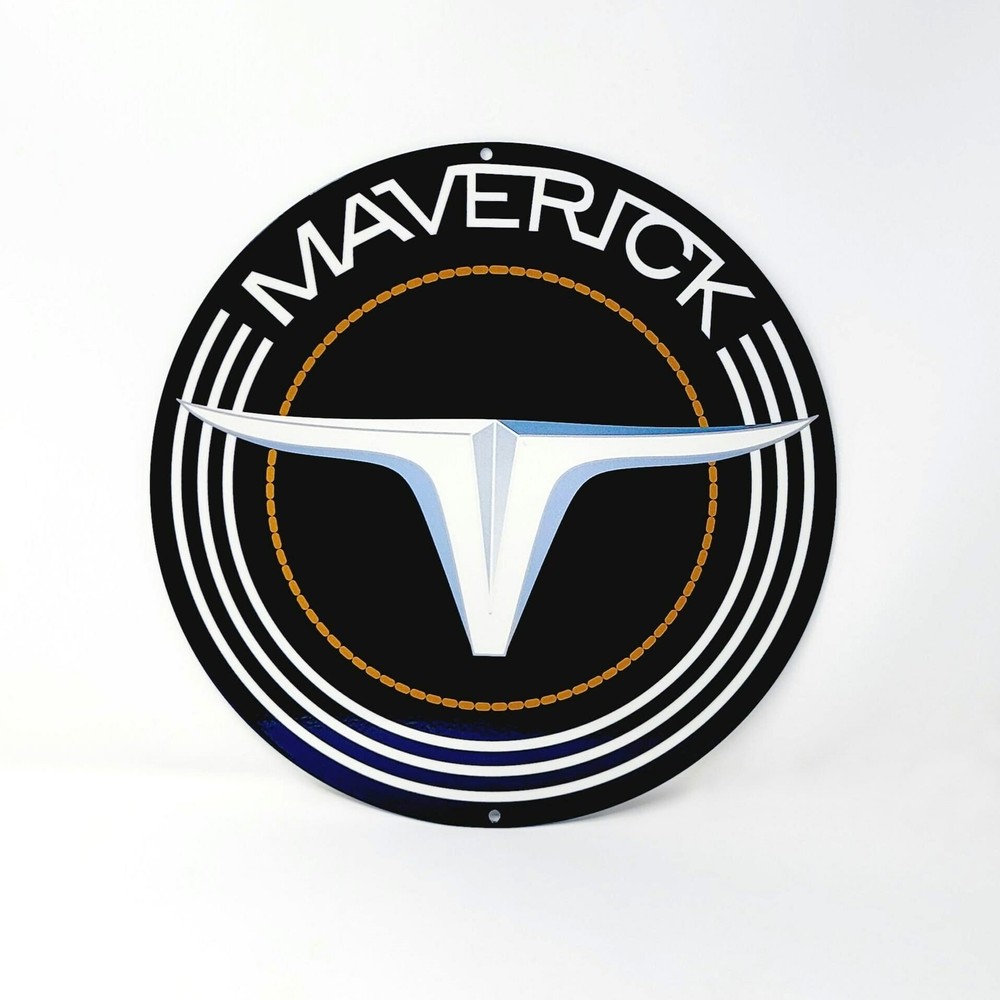 Maverick Vintage logo round - Ford Licensed (Magnet)