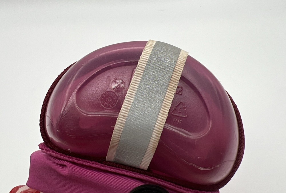 Nathan SpeedDraw Plus Pink Handheld Hydration Flask With Adjustable Strap