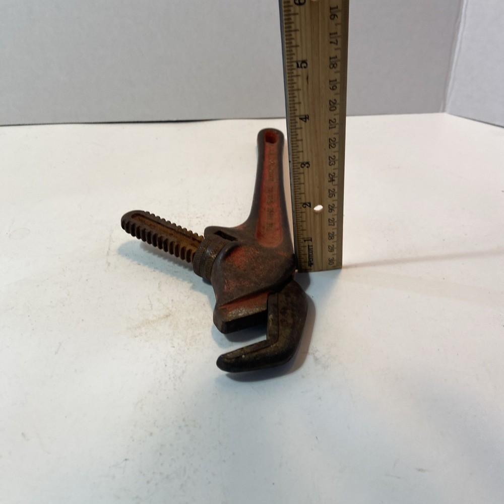 VINTAGE RIGID E—110 OFFSET HEX PIPE WRENCH MADE BY THE RIDGE TOOL CO, ELYRIA, OH