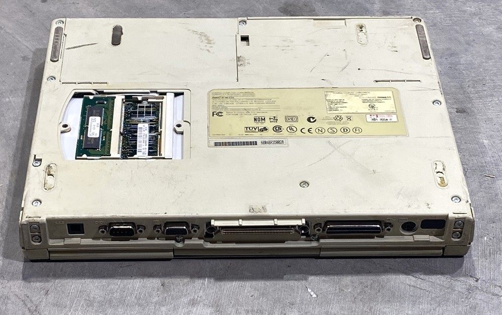 VINTAGE COMPAQ ARMADA 7370DMT LAPTOP COMPUTER - AS/IS