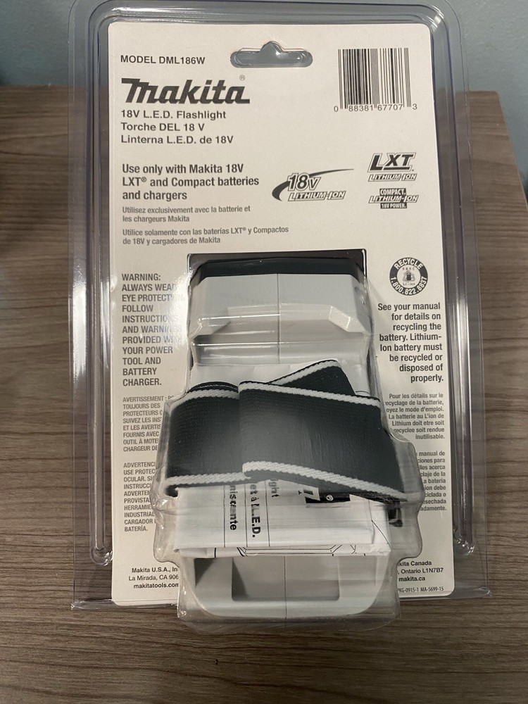 Makita DML186W 18V LED Flashlight