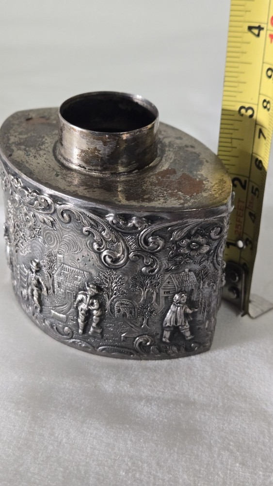 BARBOUR SILVER #3237 SILVER PLATE REPOUSSE TEA CADDY
