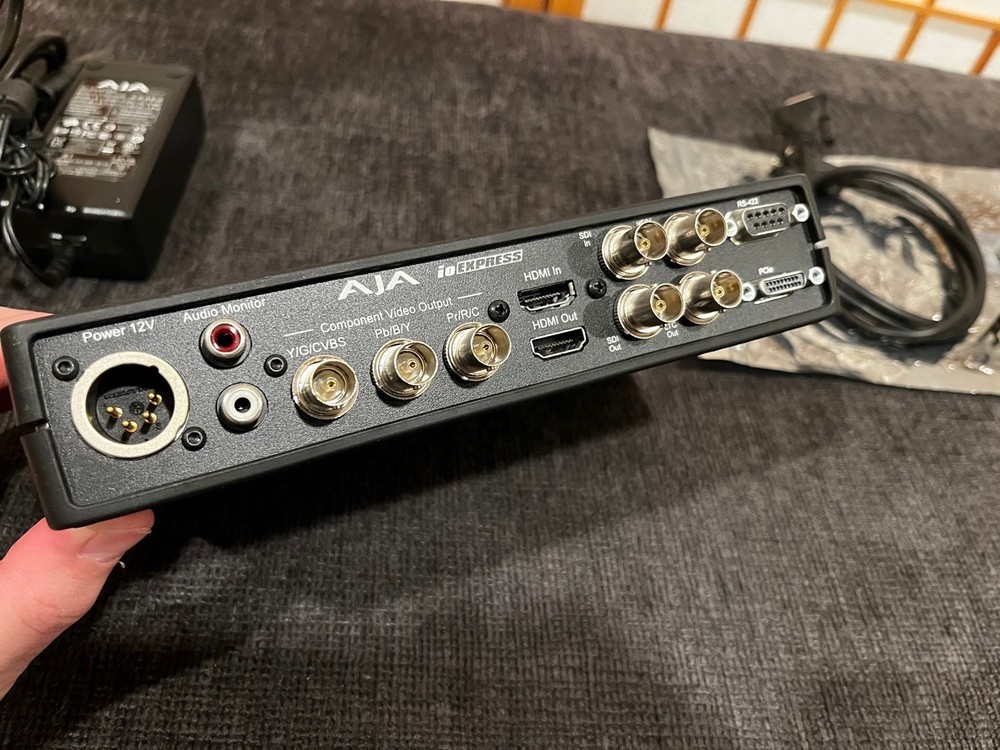 AJA IO EXPRESS INTERFACE + PCIE CARD + POWER SUPPLY + DATA CABLE **BUNDLE**