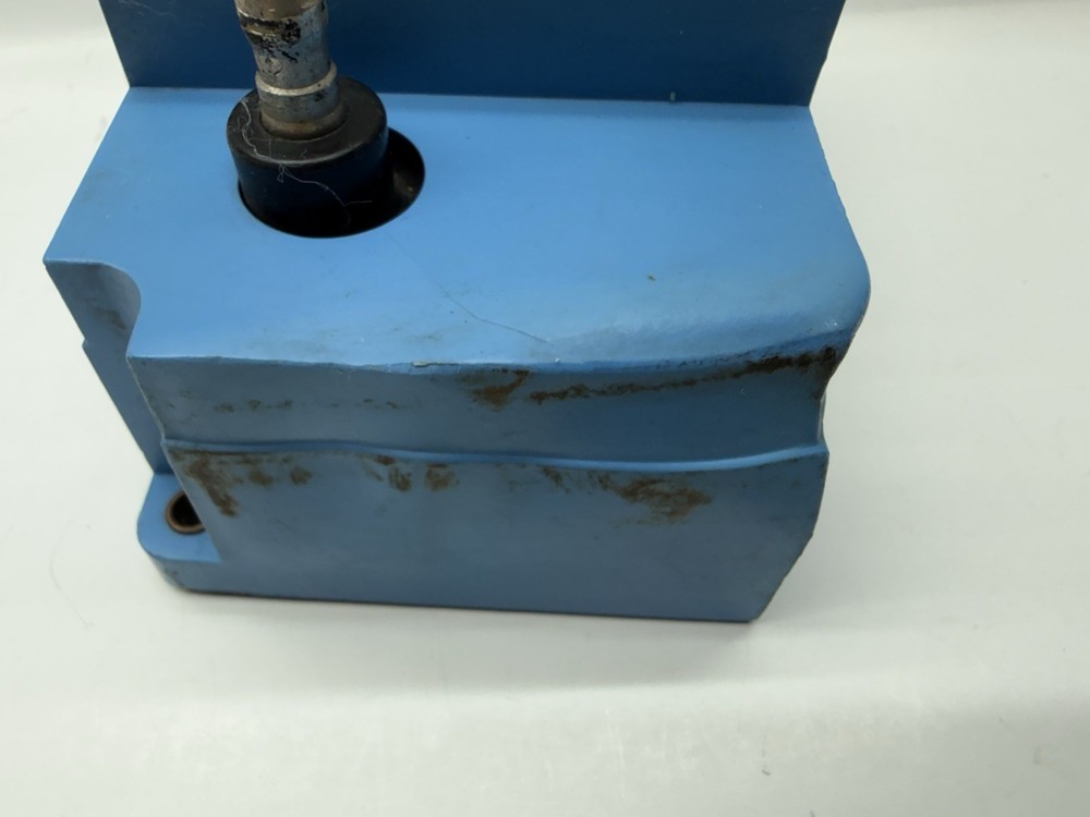 Johnson Controls G67AG-3 Ignition Control Module 24V *Slightly Warped Housing*